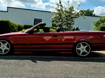 Gebraucht BMW 325 Cabriolet 192 PS (141 kW) 1994 Rot Cabrio