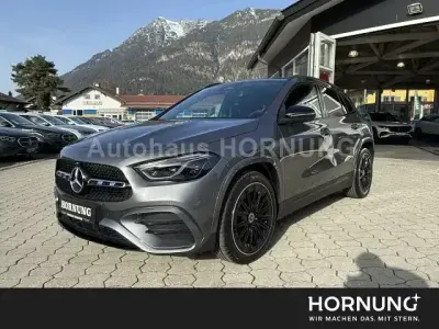 Gebraucht Mercedes GLA200 AMG 163 PS (119 kW) 2026 Grau SUV