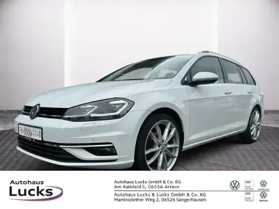 Gebraucht VW Golf VII Highline 150 PS (110 kW) 2020 Pure white Kombi