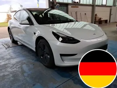 Gebraucht Tesla Model 3 Standard Range 225 kW (306 PS) 2023 Weiß Limousine
