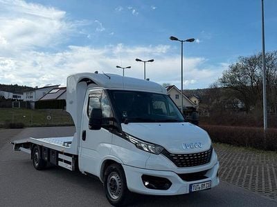 Gebraucht Iveco Daily 180 PS (132 kW) 2020 Weiß Van / Kleinbus
