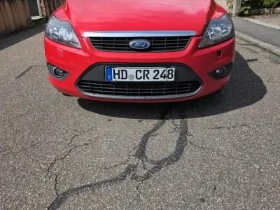 Gebraucht Ford Focus 2010 Rot Kombi