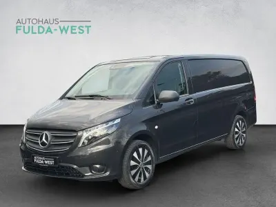 Gebraucht Mercedes Vito 190 PS (139 kW) 2024 Grau Van