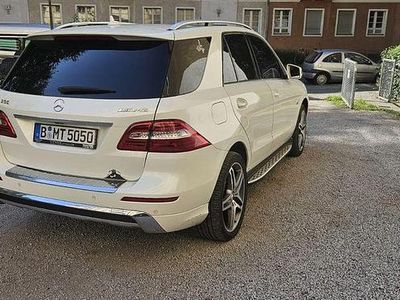 Weiß Gebraucht 2012 Mercedes ML350 SUV | 20.000 € (Fairer Preis)