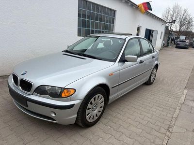 Gebraucht BMW 318 Sport Line 2002 Silber Limousine
