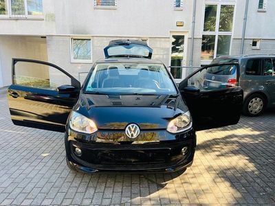 Second-hand VW up! Style 60 CP (44 kW) 2012 Negru Hatchback