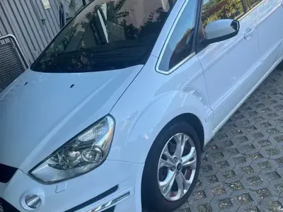Gebraucht Ford S-MAX Titanium 200 PS (147 kW) 2013 Weiß Van / Kleinbus