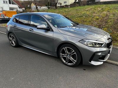 Gebraucht BMW 120 M Sport 178 PS (130 kW) 2022 Grau Kleinwagen