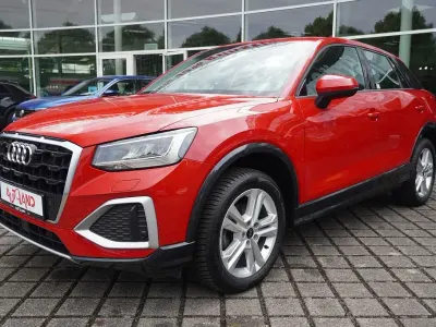 Gebraucht Audi Q2 Advanced 110 PS (80 kW) 2021 Rot SUV