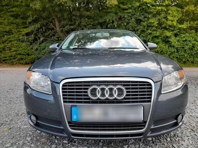 Grau Gebraucht 2006 Audi A4 Limousine | 3.650 € (Fairer Preis)