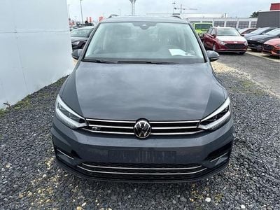 Neu VW Touran R-line 150 PS (110 kW) 2025 Van / Kleinbus