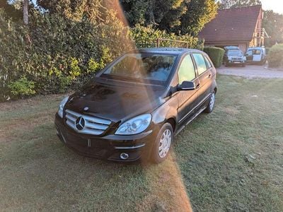 Mercedes B150