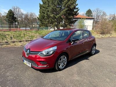 Gebraucht Renault Clio IV LIMITED 90 PS (66 kW) 2018 Rot Limousine