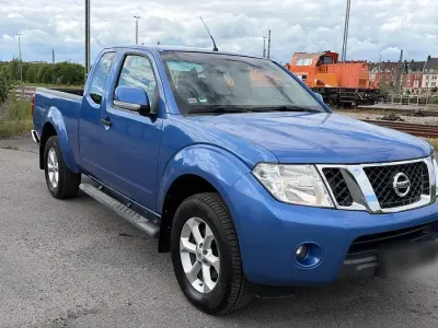 Gebraucht Nissan Navara 190 PS (139 kW) 2013 Blau Pickup