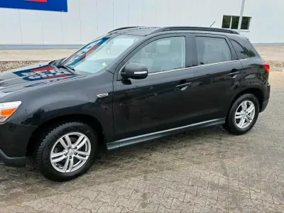 Używany Mitsubishi ASX 150 KM (110 kW) 2011 Czarny SUV