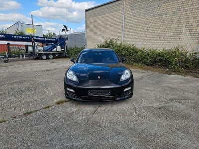 Porsche Panamera 4S