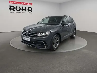 Gebraucht VW Tiguan R-line 150 PS (110 kW) 2024 Delfingrau metallic SUV