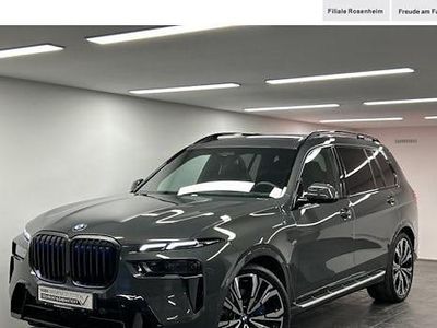 Grau Gebraucht 2025 BMW X7 Comfort Edition SUV | 106.950 € (Teuer)