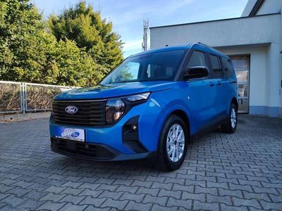 Neu Ford Tourneo Courier Titanium 125 PS (91 kW) 2025 Blau Van / Kleinbus
