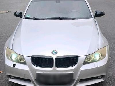 Gebraucht BMW 320 173 PS (127 kW) 2006 Silber Limousine