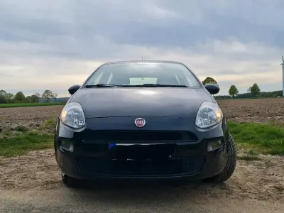 Gebraucht Fiat Punto 69 PS (50 kW) 2017 Schwarz Kleinwagen