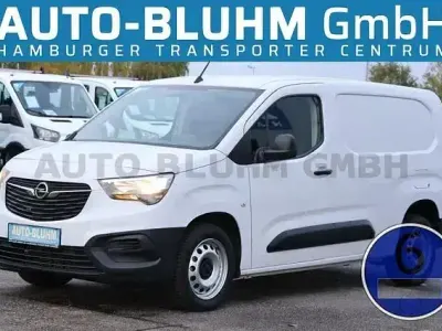 Używany Opel Combo 102 KM (75 kW) 2022 Biały Minivan