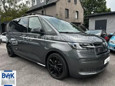 Gebraucht VW Multivan Life 150 PS (110 kW) 2024 Grau Van / Kleinbus