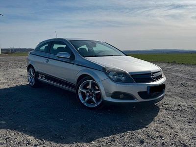 Opel Astra GTC