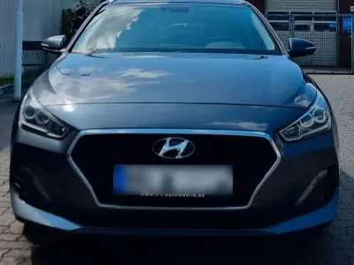 Gebraucht Hyundai i30 YES! 140 PS (102 kW) 2019 Grau Kombi