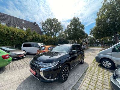 gebraucht Mitsubishi Outlander P-HEV Top 4WD Vollausstatt.