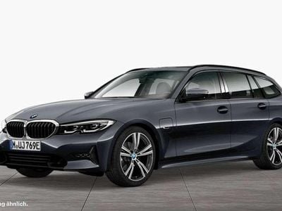BMW 330e