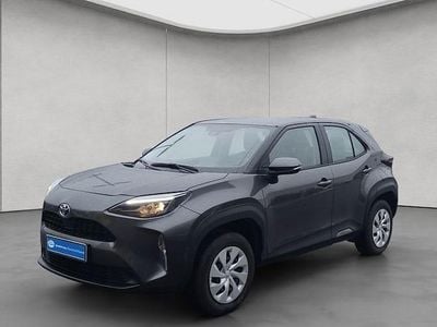 Grau Gebraucht 2022 Toyota Yaris Cross Business Edition SUV | 20.990 € (Superpreis)
