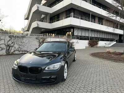Gebraucht BMW 750 M Sport 449 PS (330 kW) 2013 Grau Limousine