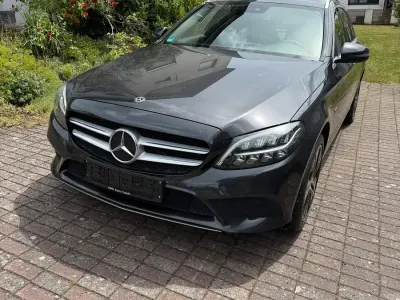 Gebraucht Mercedes C300e 194 PS (142 kW) 2020 Grau Kombi