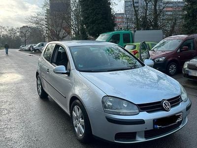 Gebraucht VW Golf V 105 PS (77 kW) 2003 Silber Kleinwagen