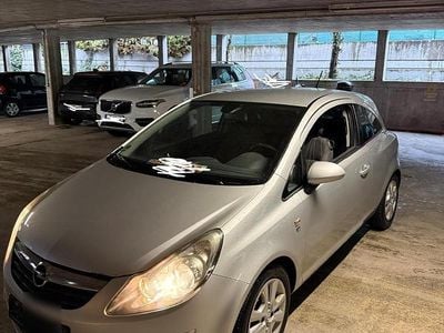 Gebraucht Opel Corsa 90 PS (66 kW) 2010 Silber Kleinwagen
