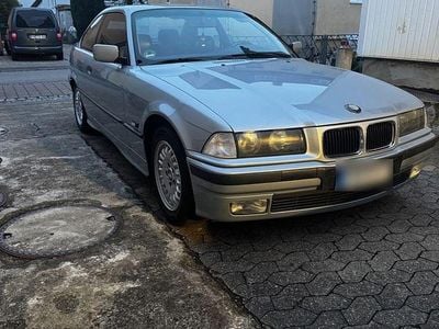 Second-hand BMW 328 Basis 193 CP (141 kW) 1995 Argintiu Coupe