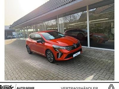 Nouă Renault Clio V Techno 115 CP (84 kW) 2025 Portocaliu Hatchback