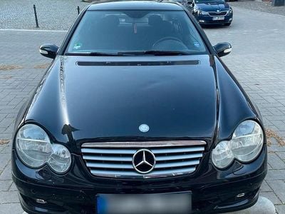 Second-hand Mercedes C230 204 CP (150 kW) 2007 Negru Coupe