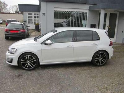 Gebraucht VW Golf VII GTD 184 PS (135 kW) 2014 Oryxweiß perlmutteffekt Kleinwagen