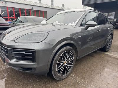 Gebraucht Porsche Cayenne 470 PS (345 kW) 2024 Grau SUV