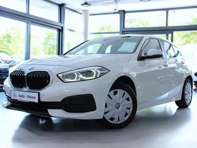 Weiß Gebraucht 2022 BMW 116 Comfort Edition Kleinwagen | 16.880 € (Guter Preis)