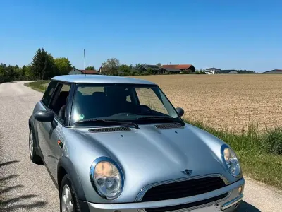Käytetty Mini ONE 90 HP (66 kW) 2003 Hopea Viistoperä