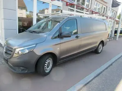Gebraucht Mercedes Vito 114 PS (83 kW) 2017 Grau Van