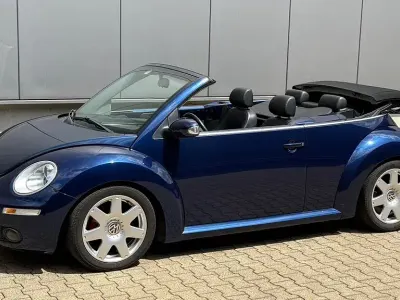 Gebraucht VW New Beetle 102 PS (75 kW) 2006 Blau Kleinwagen