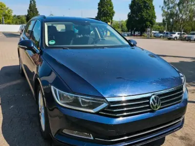 Gebraucht VW Passat 150 PS (110 kW) 2015 Blau Kombi