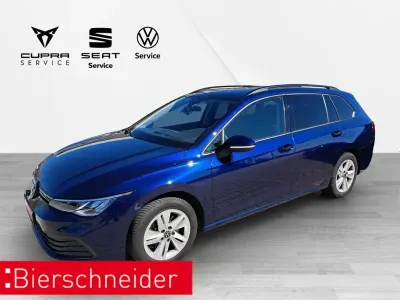 Gebraucht VW Golf VIII Life 150 PS (110 kW) 2022 Blau Kombi