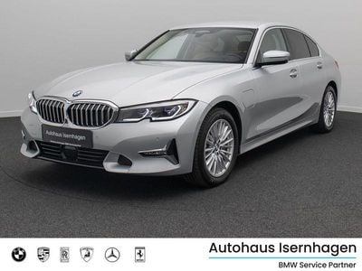 BMW 330e