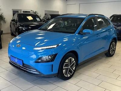 Usata Hyundai Kona Select 100 kW (136 CV) 2023 Blu SUV