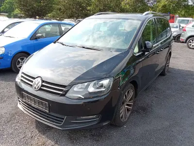 Gebraucht VW Sharan Highline 150 PS (110 kW) 2016 Deep black perleffekt Van / Kleinbus